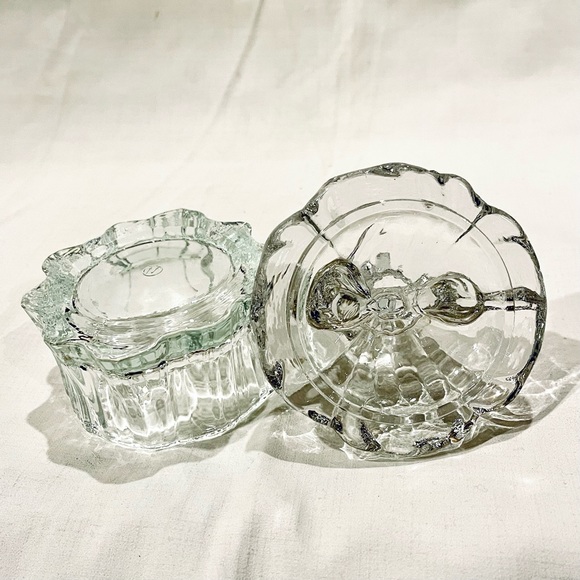 VINTAGE Mosser Clear Glass Victorian Lady Dresser Trinket Jewelry - Picture 13 of 15